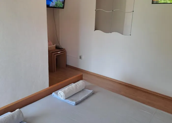 Apartments Neno