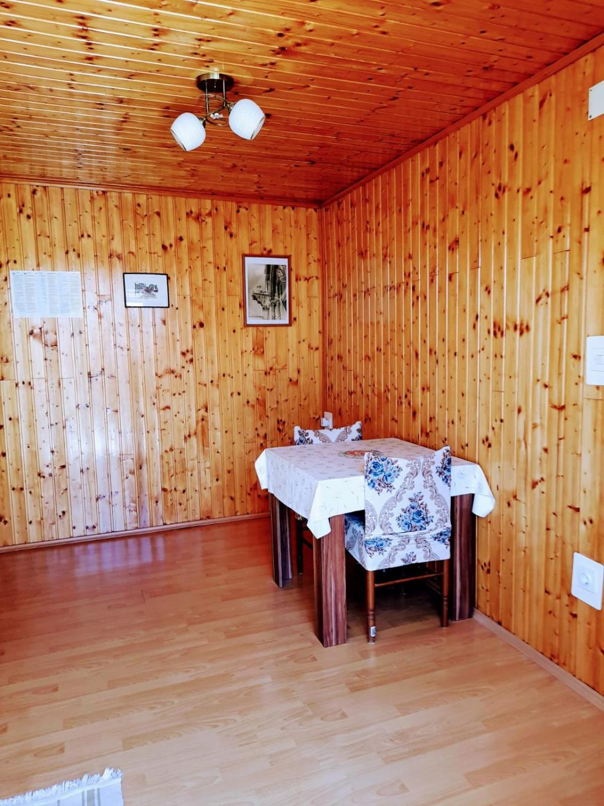 Neno Apartment *