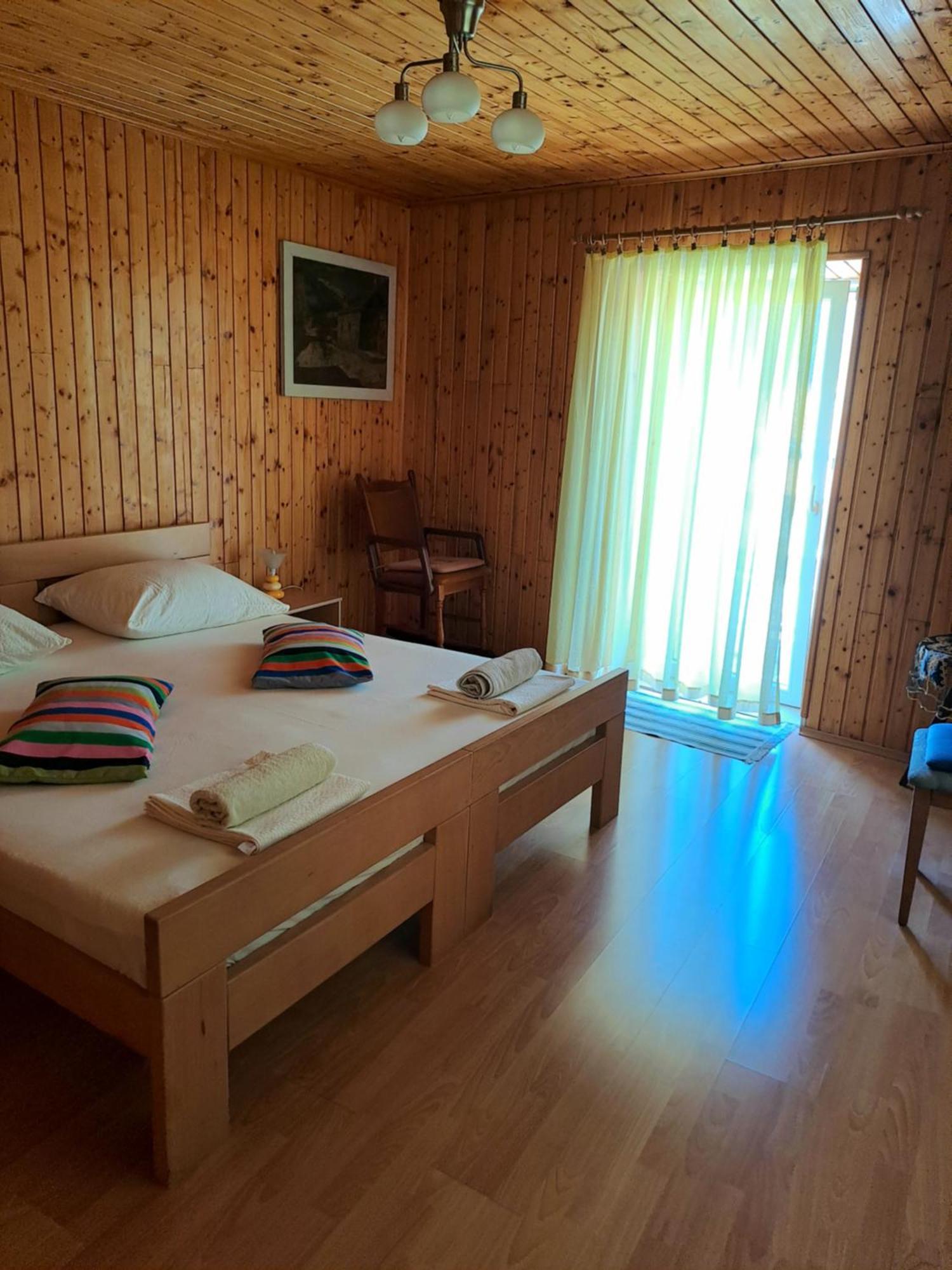 Neno Apartman *